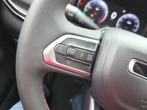 Used 2024 Jeep Compass Trailhawk w/ Trailhawk Elite Group AWD/4WD image 19