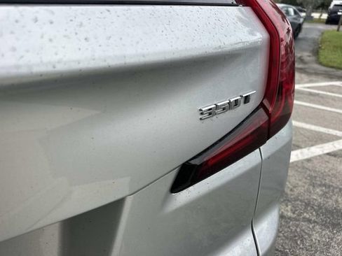 Used 2020 Cadillac XT4 Premium Luxury image 14