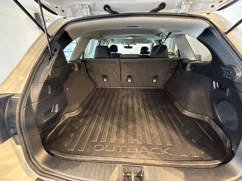Used 2018 Subaru Outback 2.5i Limited image 20