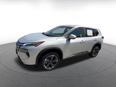 Used 2025 Nissan Rogue SV FWD image 8