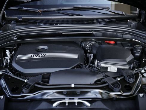 Used 2025 BMW X1 xDrive28i w/ Technology Package image 33