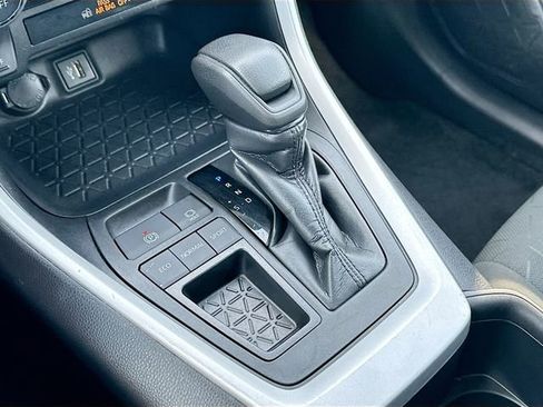Used 2024 Toyota RAV4 XLE image 16