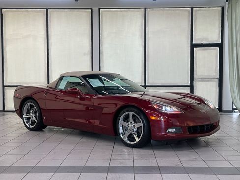 Used 2007 Chevrolet Corvette Convertible w/ Preferred Equipment Group RWD image 1