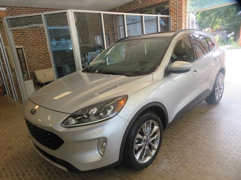 Used 2020 Ford Escape SEL AWD/4WD image 73