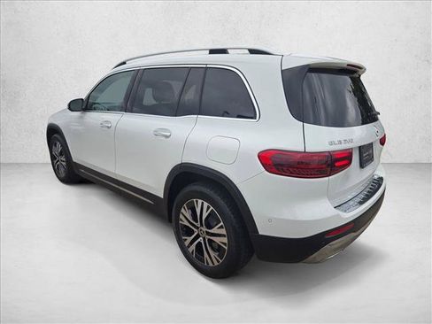 Certified 2025 Mercedes-Benz GLB 250 image 8