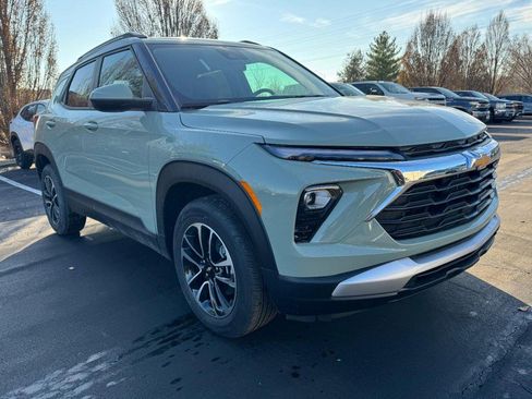 New 2026 Chevrolet TrailBlazer LT w/ Driver Confidence Package image 2