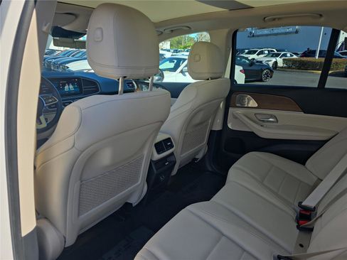 Used 2023 Mercedes-Benz GLE 450 4MATIC image 11