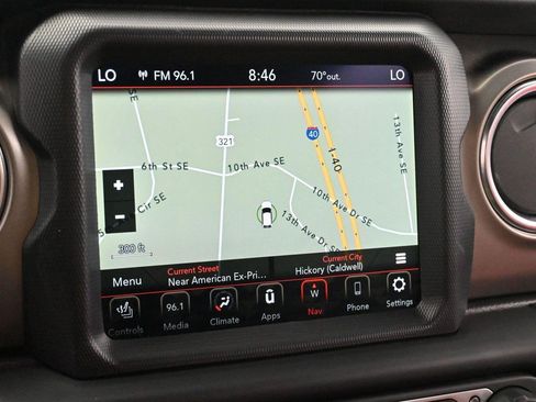Used 2021 Jeep Gladiator Rubicon AWD/4WD image 26