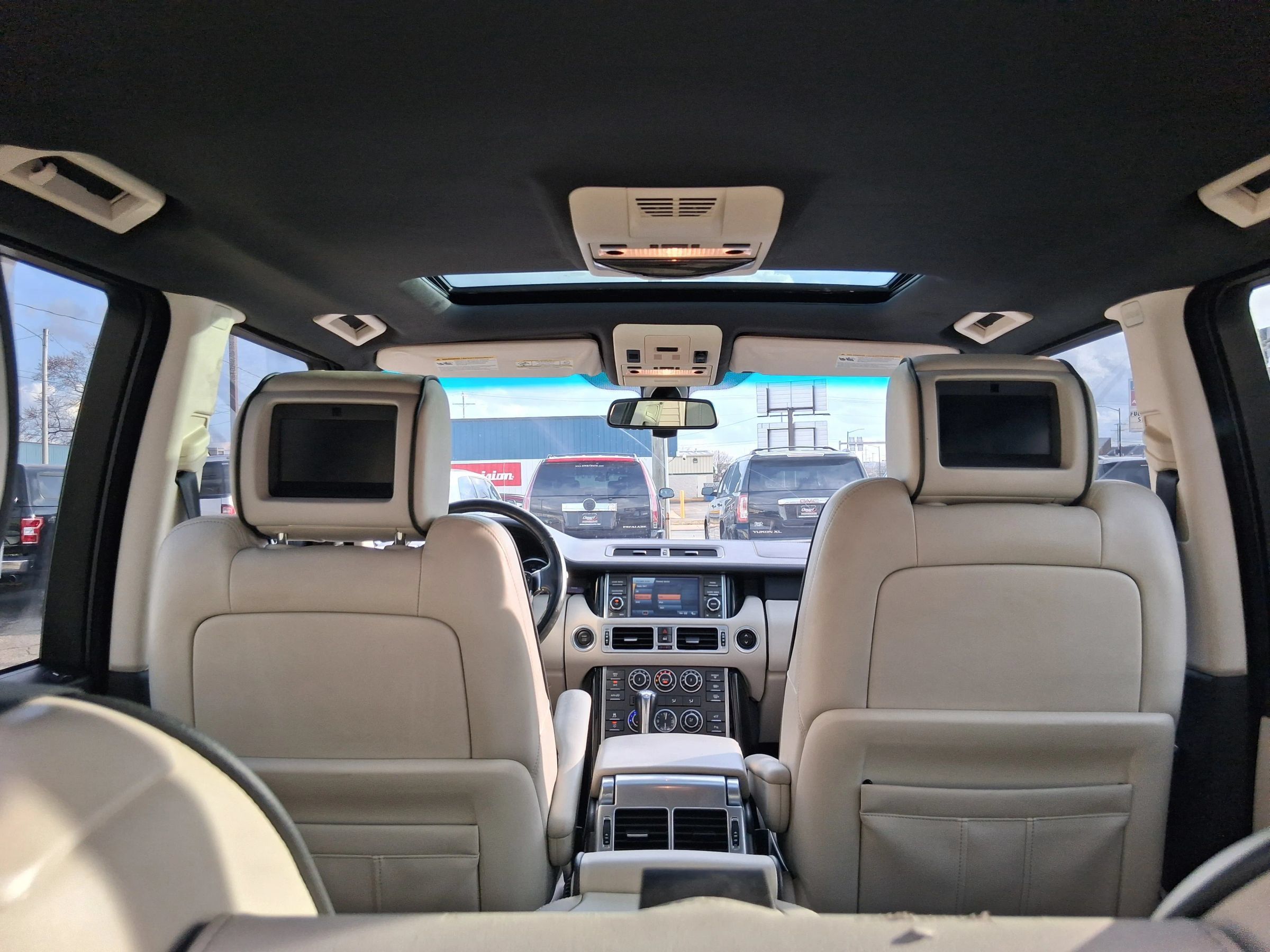 Used 2011 Land Rover Range Rover Supercharged AWD/4WD image 11