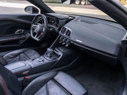 Used 2021 Audi R8 V10 image 29