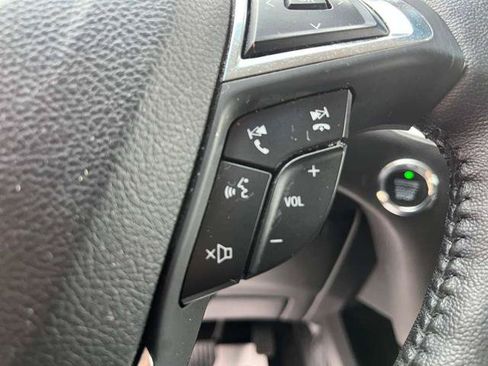 Used 2017 Ford Edge SEL w/ Equipment Group 201A FWD image 29