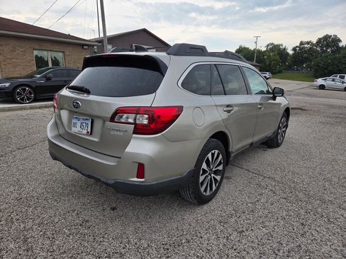 Used 2016 Subaru Outback 2.5i Limited AWD/4WD image 5