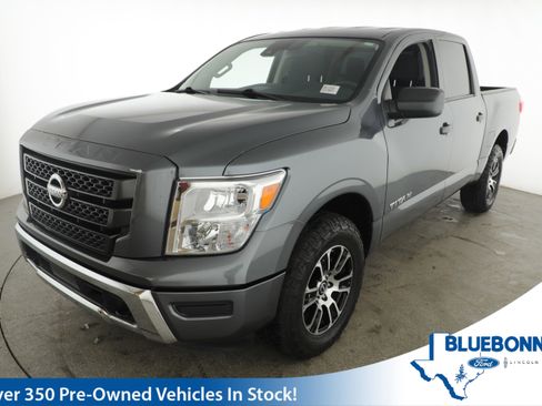 Used 2023 Nissan Titan SV image 1