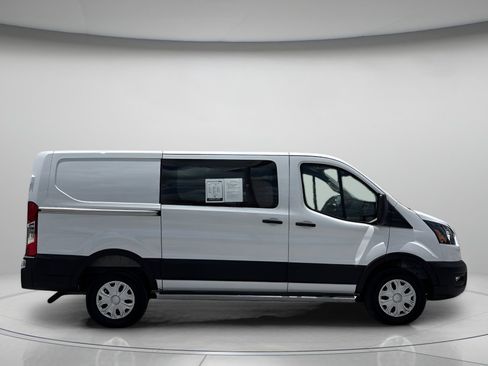 Used 2025 Ford Transit 250 Low Roof w/ Exterior Upgrade Package RWD image 2