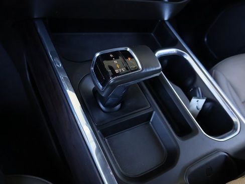 Certified 2024 GMC Sierra 1500 SLT w/ SLT Convenience Package image 27