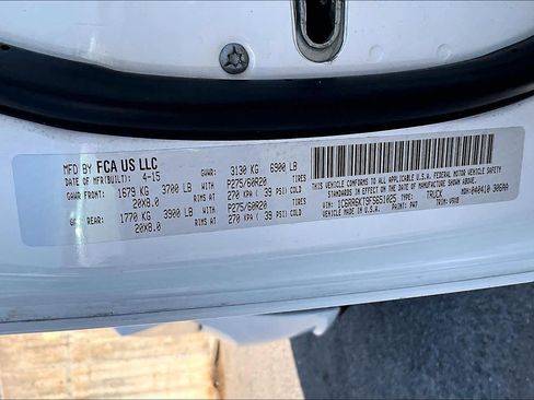 Used 2015 RAM 1500 Express RWD image 33