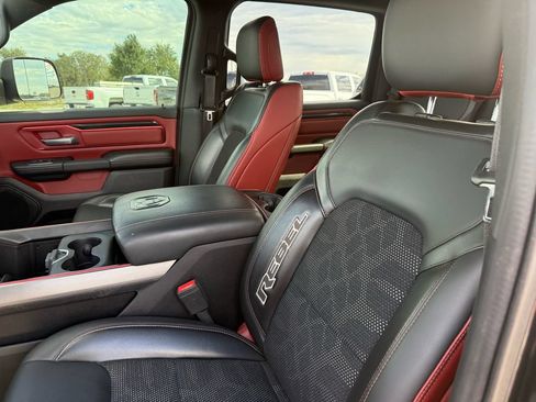 Used 2019 RAM 1500 Rebel w/ Rebel Level 2 Equipment Group AWD/4WD image 31