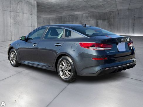 Used 2020 Kia Optima LX image 4