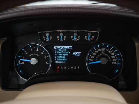 Used 2014 Ford F150 King Ranch w/ King Ranch Luxury Package AWD/4WD image 22