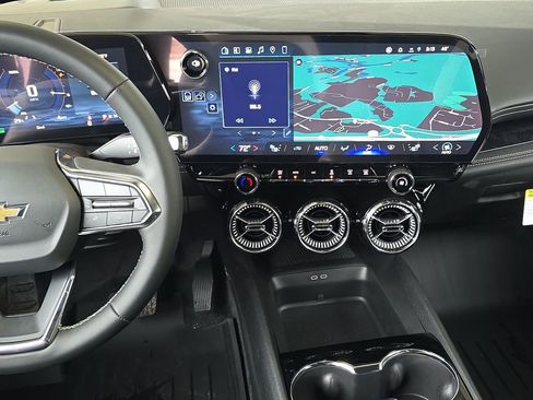 New 2026 Chevrolet Blazer EV LT AWD/4WD image 14