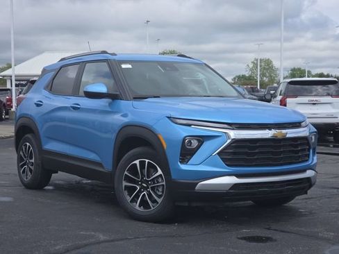 New 2026 Chevrolet TrailBlazer LT AWD/4WD image 2