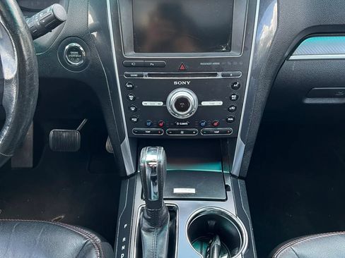 Used 2016 Ford Explorer Sport w/ Equipment Group 401A AWD/4WD image 11