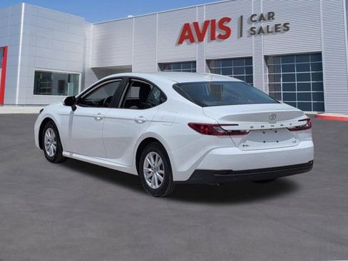 Used 2025 Toyota Camry LE FWD image 9