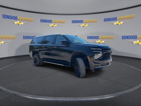 New 2025 Chevrolet Suburban Premier AWD/4WD image 6