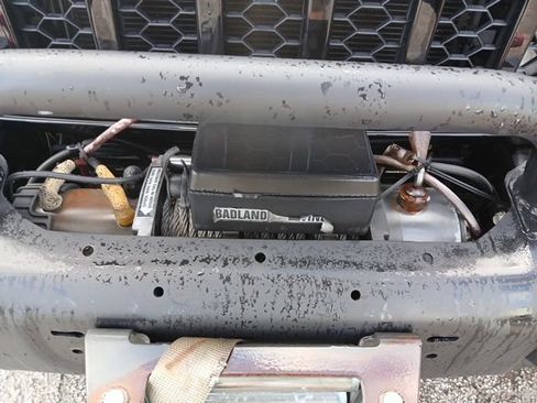 Used 2020 Jeep Gladiator Sport w/ Quick Order Package 24S image 15