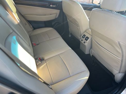 Used 2015 Subaru Outback 3.6R Limited image 35
