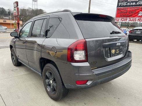 Used 2017 Jeep Compass Sport FWD image 5