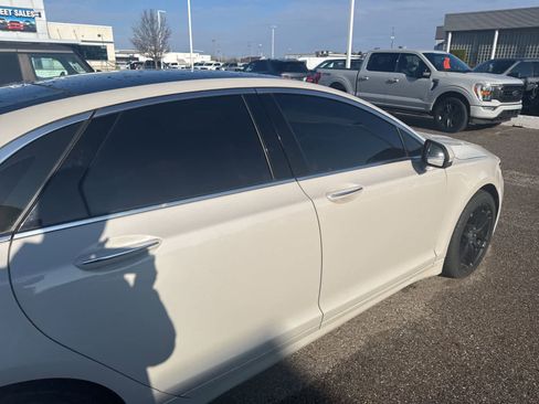 Used 2020 Lincoln MKZ Reserve w/ Elements Package image 8