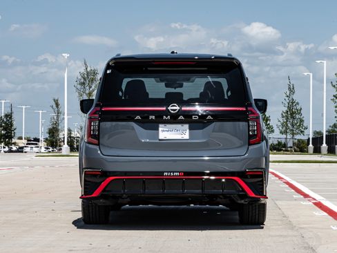 Used 2026 Nissan Armada NISMO AWD/4WD image 7