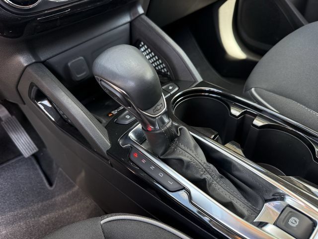 Used 2025 Chevrolet TrailBlazer LT w/ Convenience Package FWD image 20