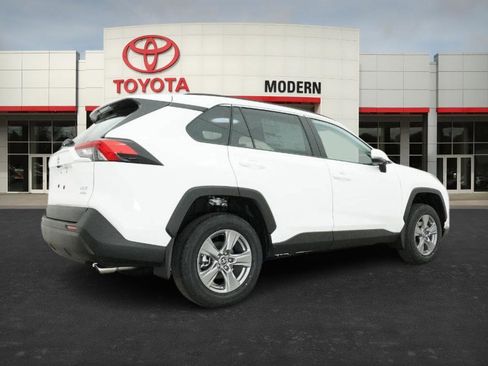 New 2025 Toyota RAV4 XLE image 21
