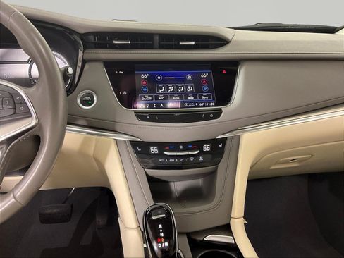 Used 2023 Cadillac XT5 Premium Luxury w/ LPO, Floor Liner Package FWD image 9
