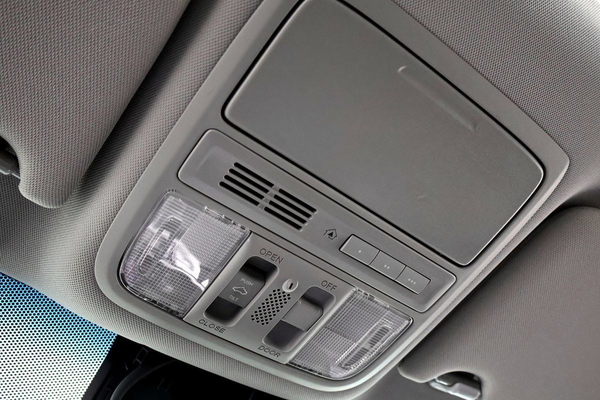Used 2015 Honda Accord EX-L image 32