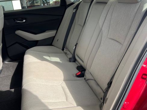 Used 2024 Honda Accord EX image 9