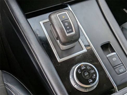 Used 2022 Mitsubishi Outlander SE image 24