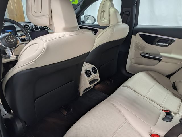 Used 2024 Mercedes-Benz C 300 4MATIC Sedan image 14