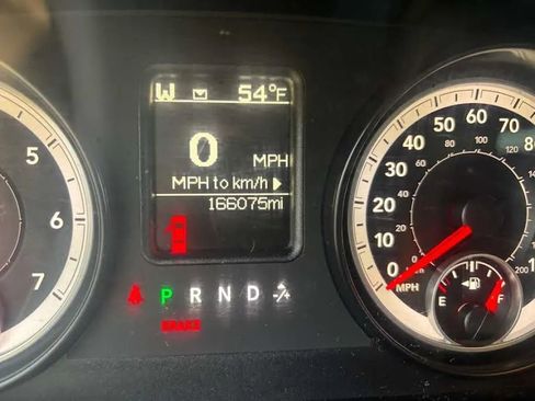 Used 2015 RAM 1500 Express RWD image 16