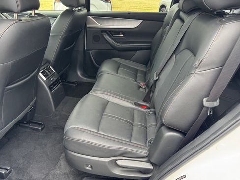 Used 2024 MAZDA CX-90 3.3 Turbo w/ Preferred Plus image 10