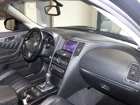 Used 2013 INFINITI FX37 2WD w/ Premium Pkg image 26