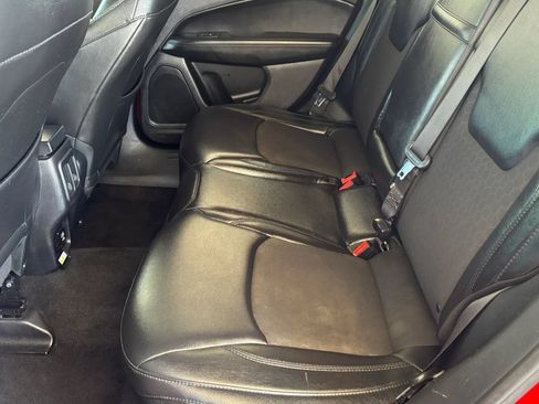 Used 2018 Jeep Compass Latitude w/ Popular Equipment Group FWD image 17