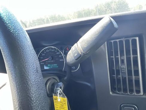 Used 2020 GMC Savana 2500 w/ Driver Convenience Package image 28