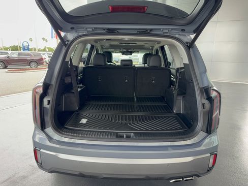 Used 2025 Kia Telluride EX image 7