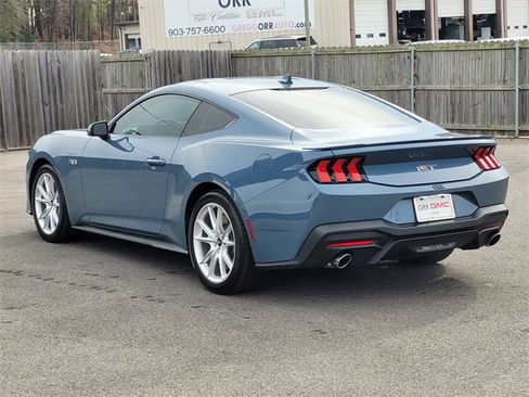 Used 2024 Ford Mustang GT Premium image 6
