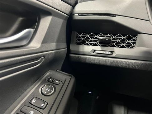 Used 2025 Honda Accord LX image 15