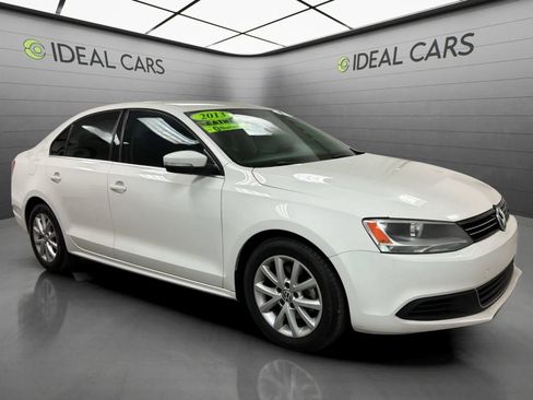 Used 2013 Volkswagen Jetta SE FWD image 3