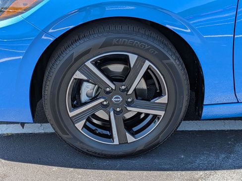 Used 2025 Nissan Sentra SV image 10